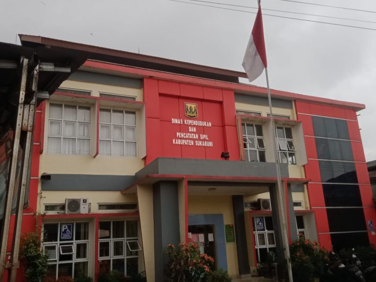 Dinas Kependudukan Kabupaten Sukabumi permudah dalam penerbitan data nik ganda